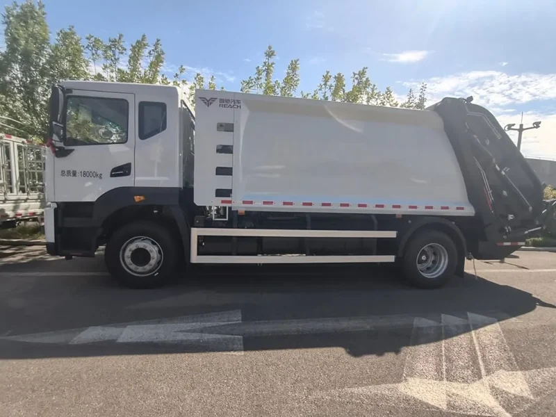 Garbage Collection Trucks — equipment reference view 1