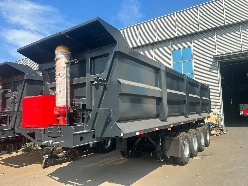 Dump semi-trailer, rear three-quarter view