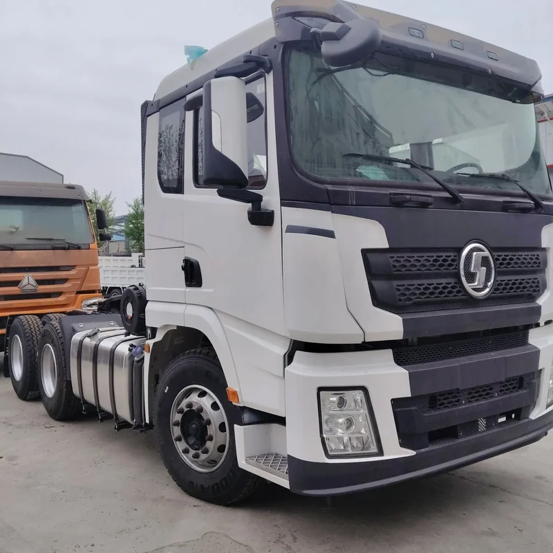 SHACMAN tractor truck, side three-quarter view